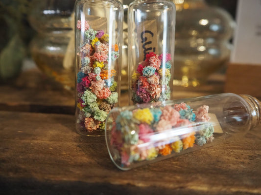 Gläschen voll GLÜCK, MUT oder LIEBE buntes Konfetti 5x5 cm