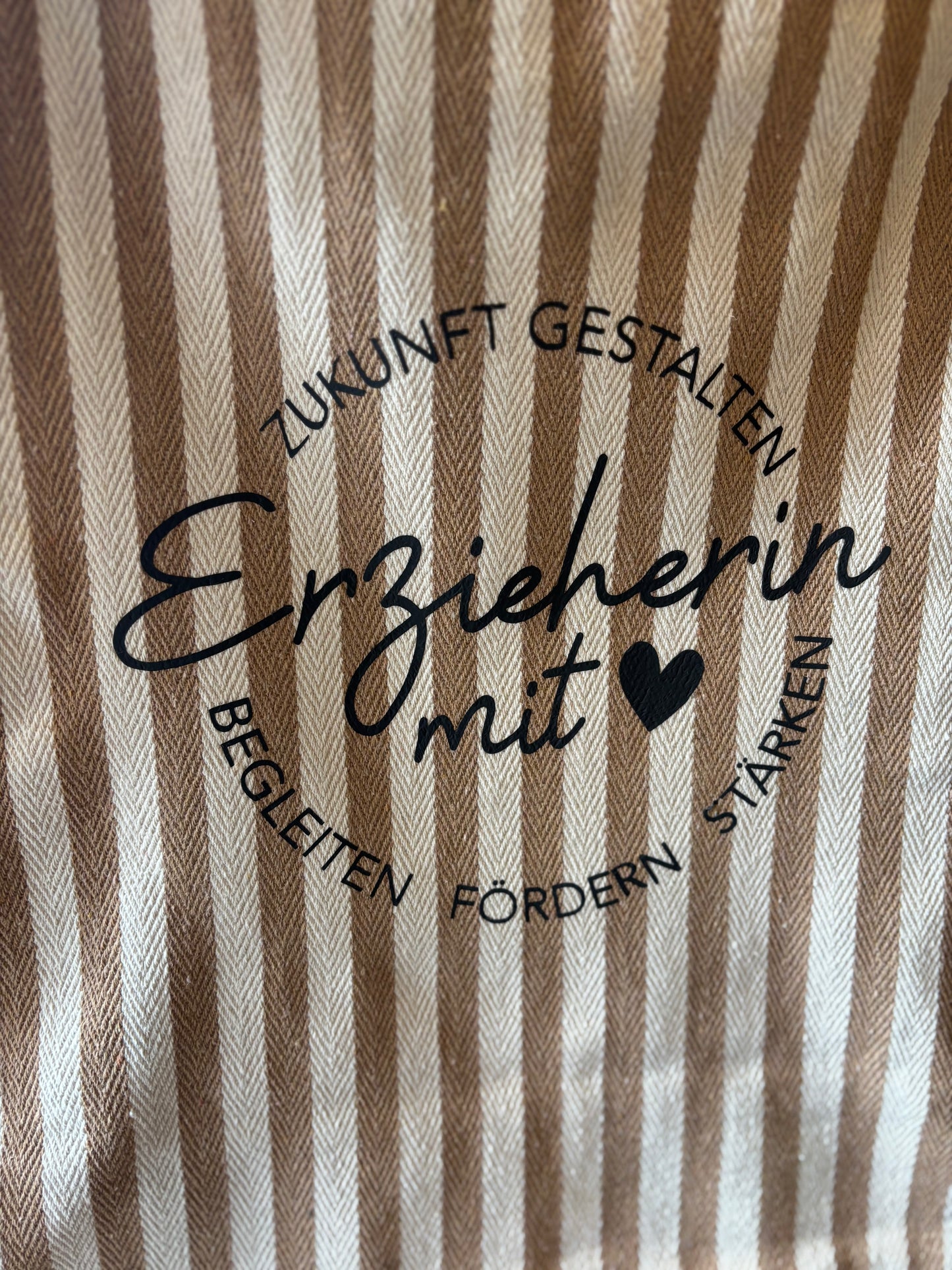 Strandtasche/Shopper aus Baumwolle Natur mit Schrift ''Erzieherin mit Herz''