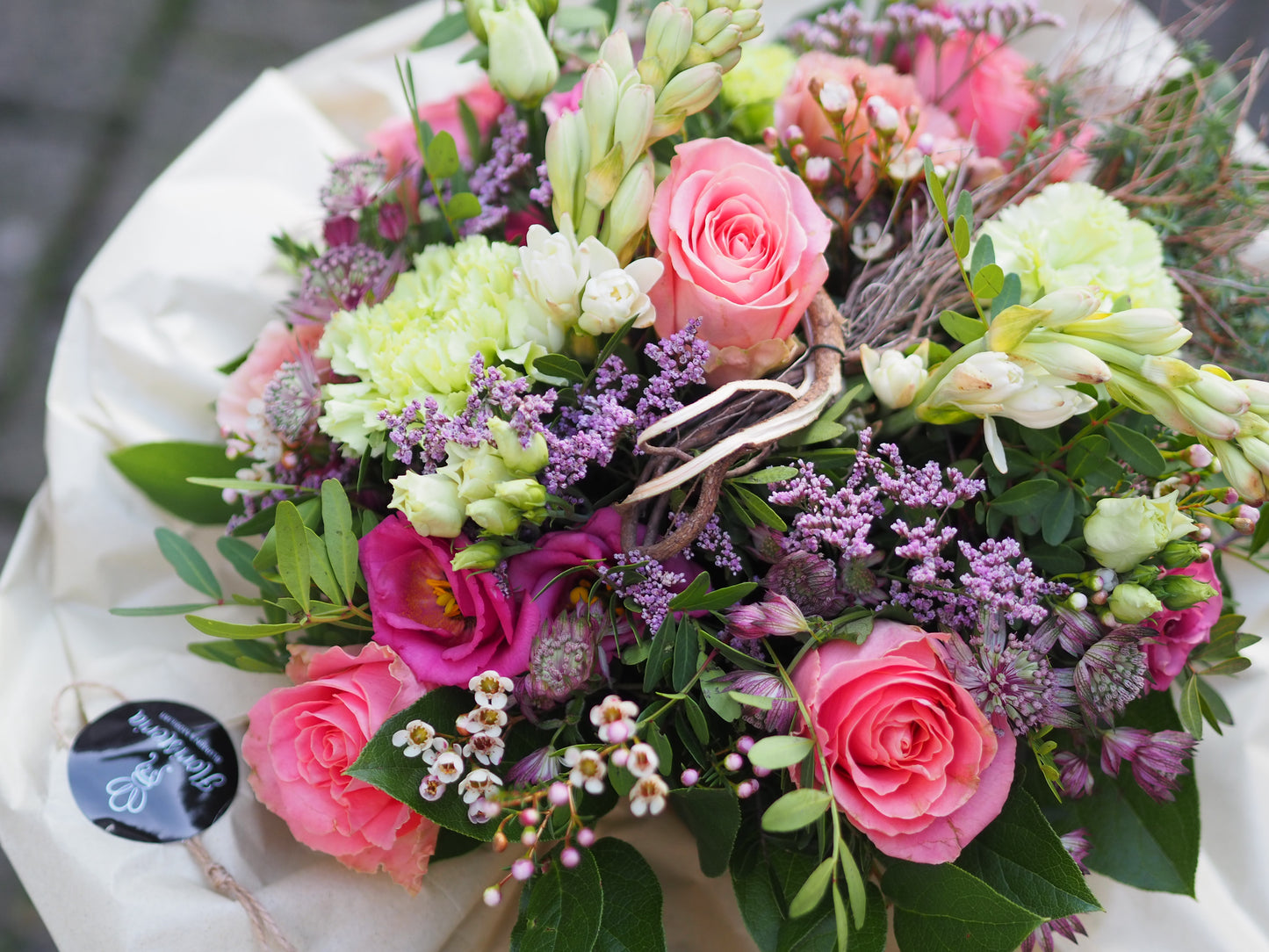 DIENSTAG Frischer Blumenstrauß zum Abholen DIENSTAG