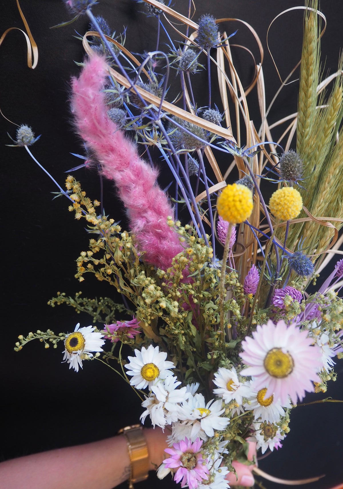 AUSVERKAUFT Trockenblumen Strauß Bunt/Blau/Lila 45-55cm lang – Floristeria Stolz